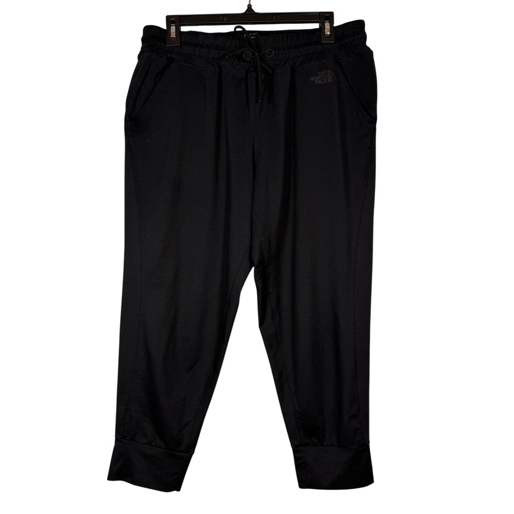 The North Face Women's Crop Joggers, Mid rise, Adjustable Waist, Black Size M